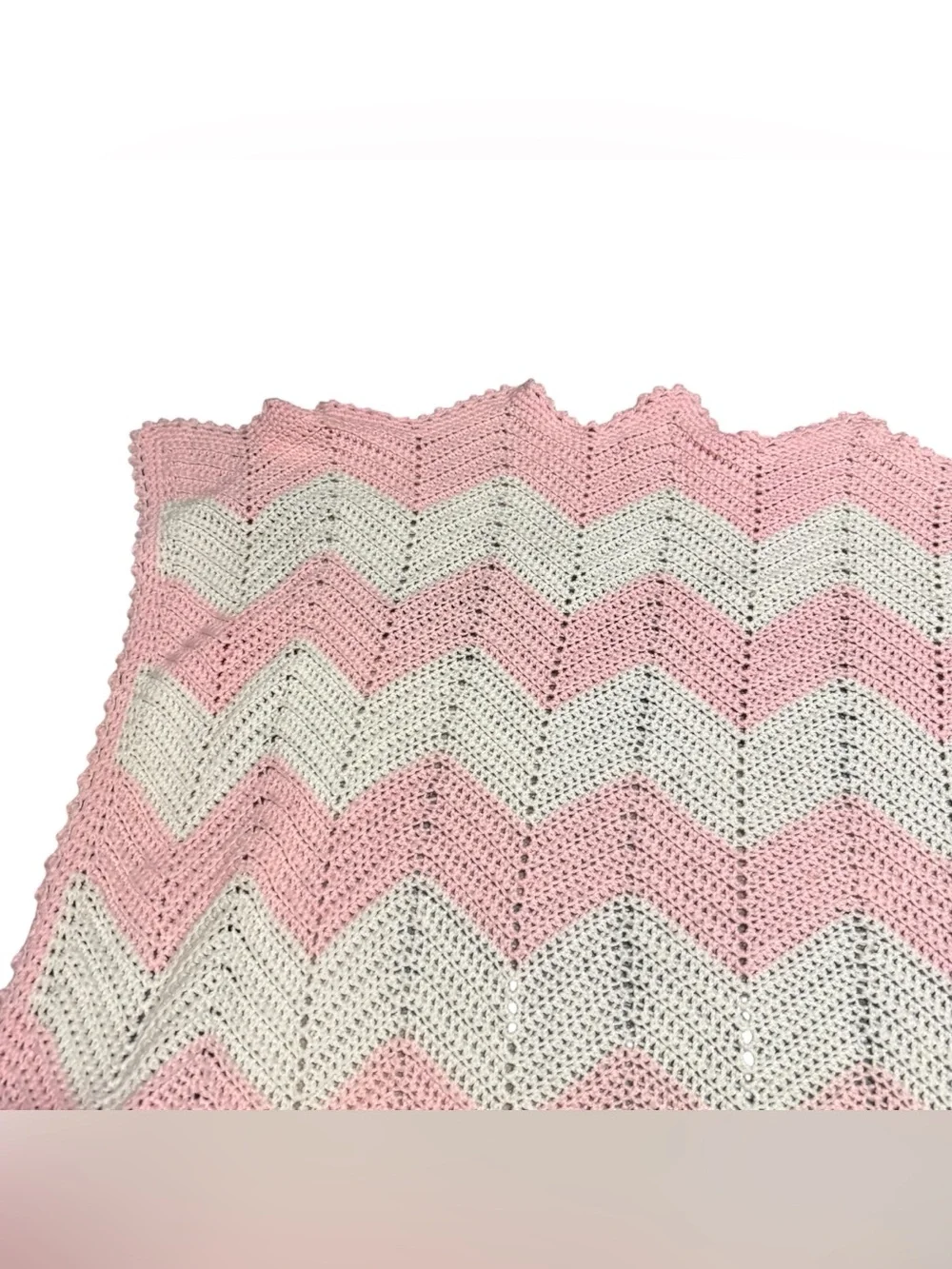 Pink White Chevron Crochet Blanket Scalloped Edge Handmade 40x58
